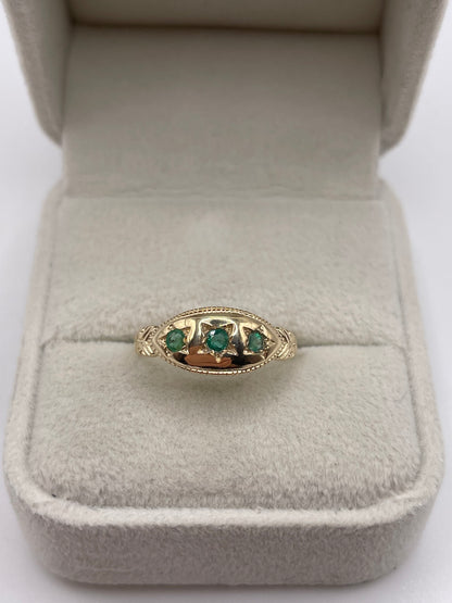 9ct gold emerald gypsy ring