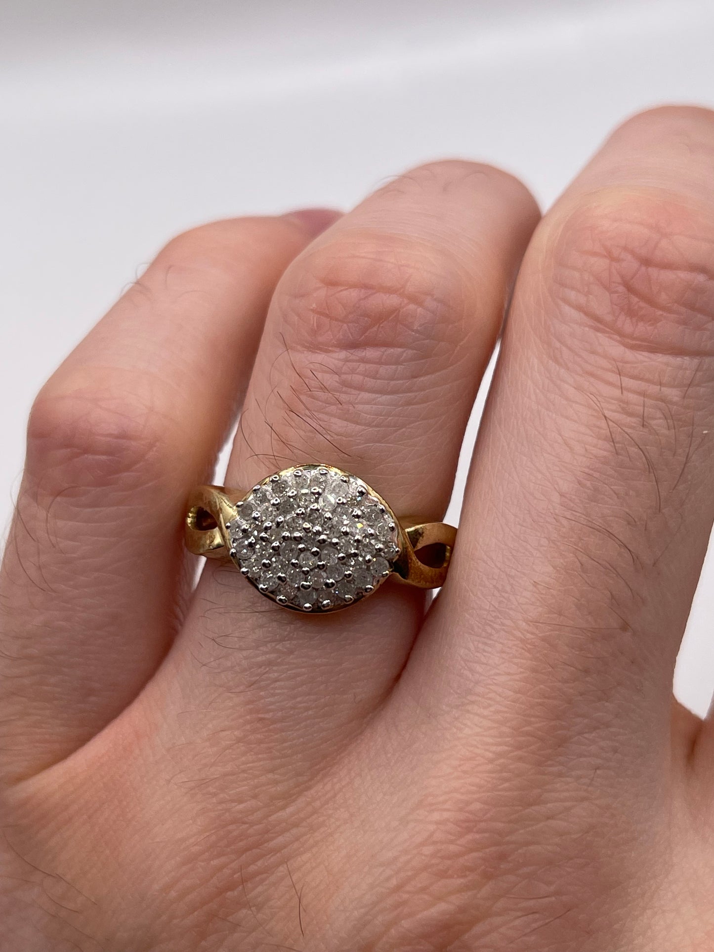 9ct gold diamond cluster ring