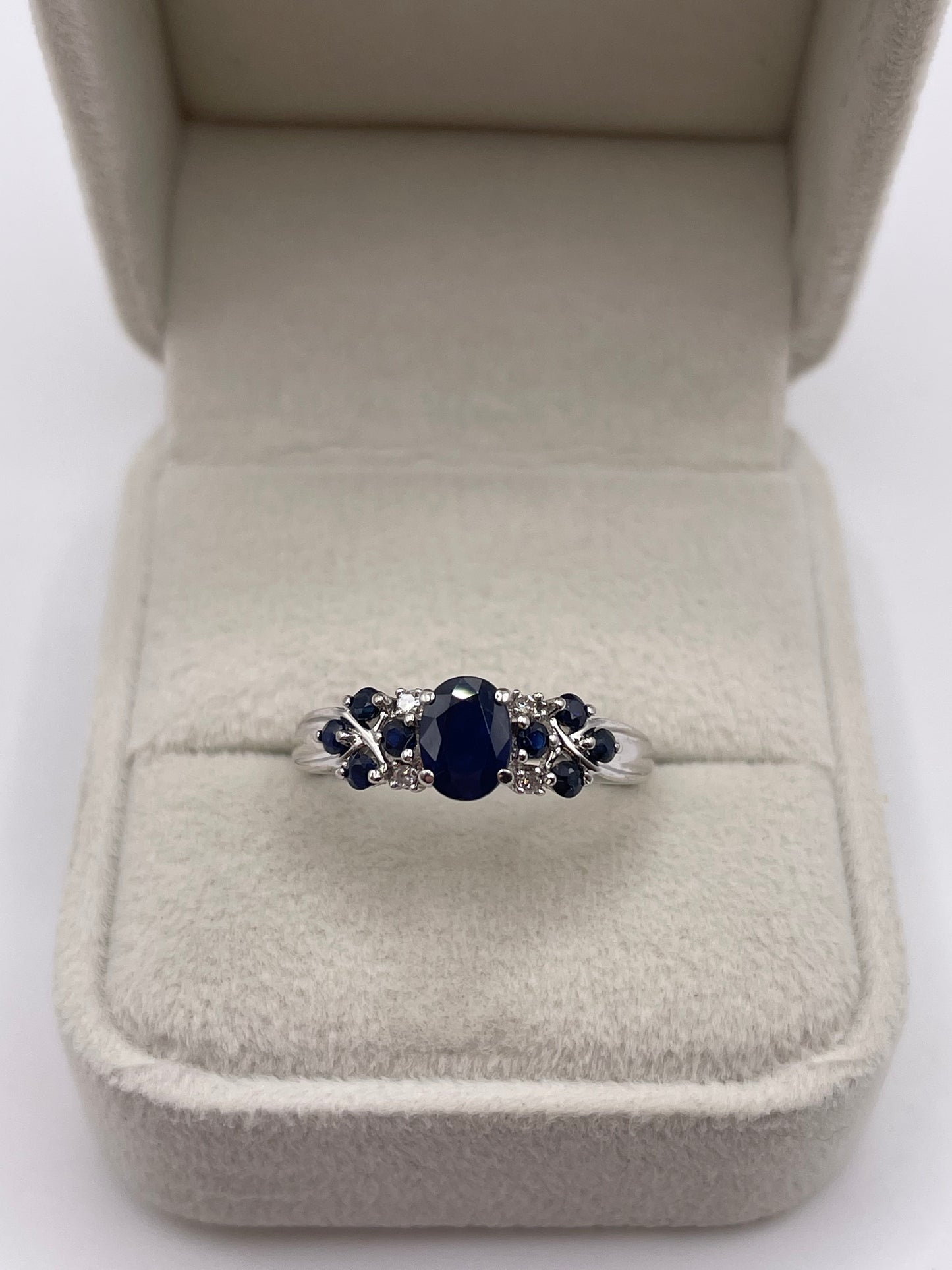 9ct white gold sapphire and diamond ring