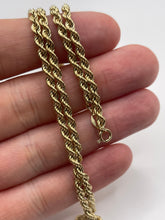 Load image into Gallery viewer, 9ct gold chain 384
