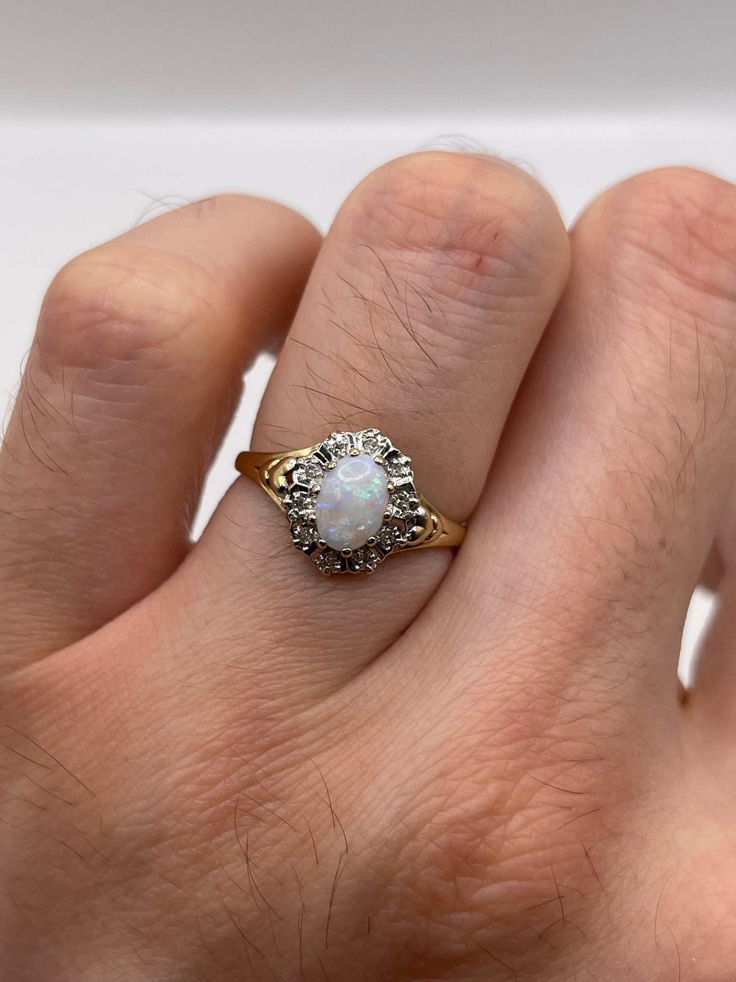 9ct gold opal and diamond ring