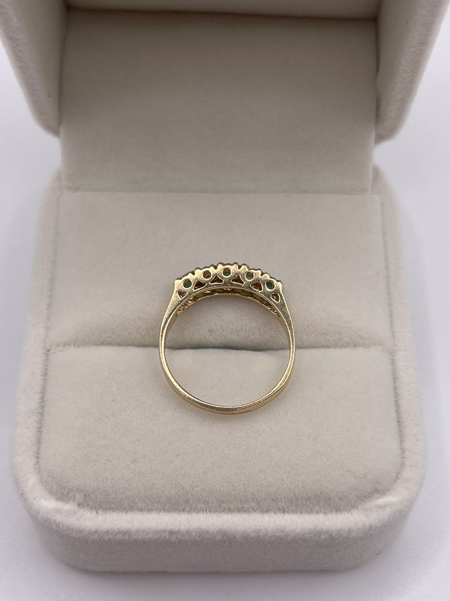 9ct gold emerald ring