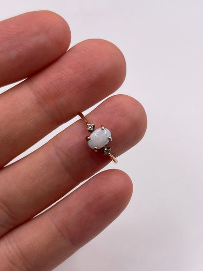 9ct gold opal and diamond ring