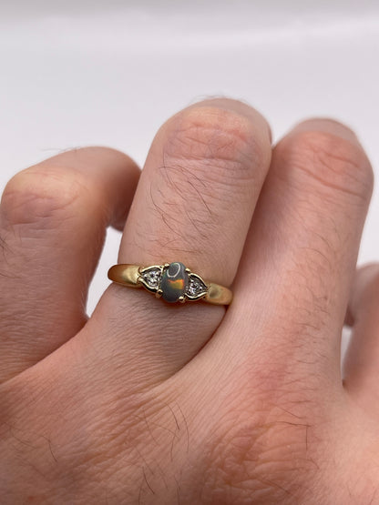 9ct gold opal and zircon ring