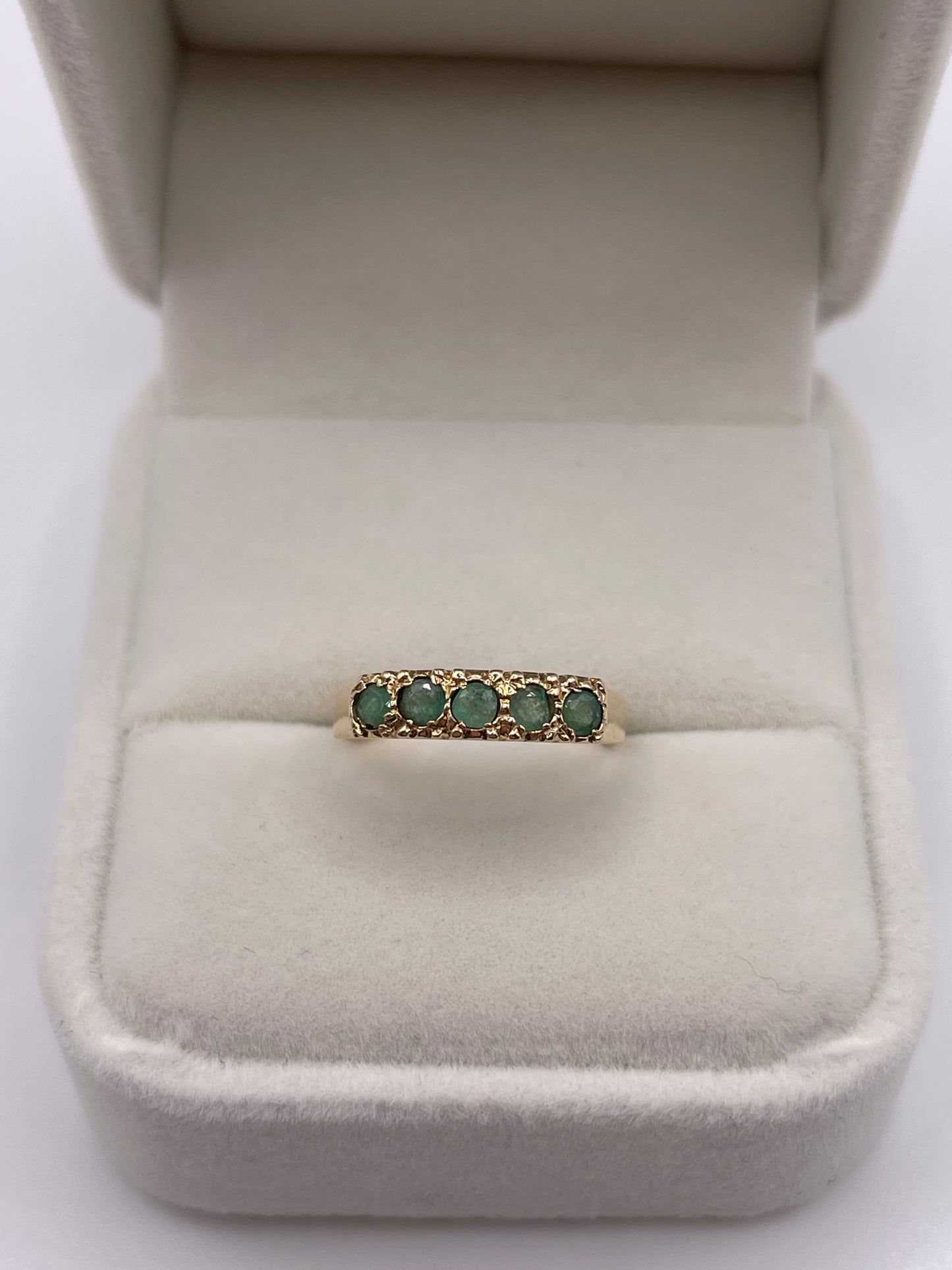 9ct gold emerald ring