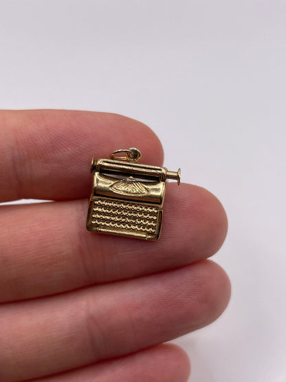 9ct gold typewriter charm