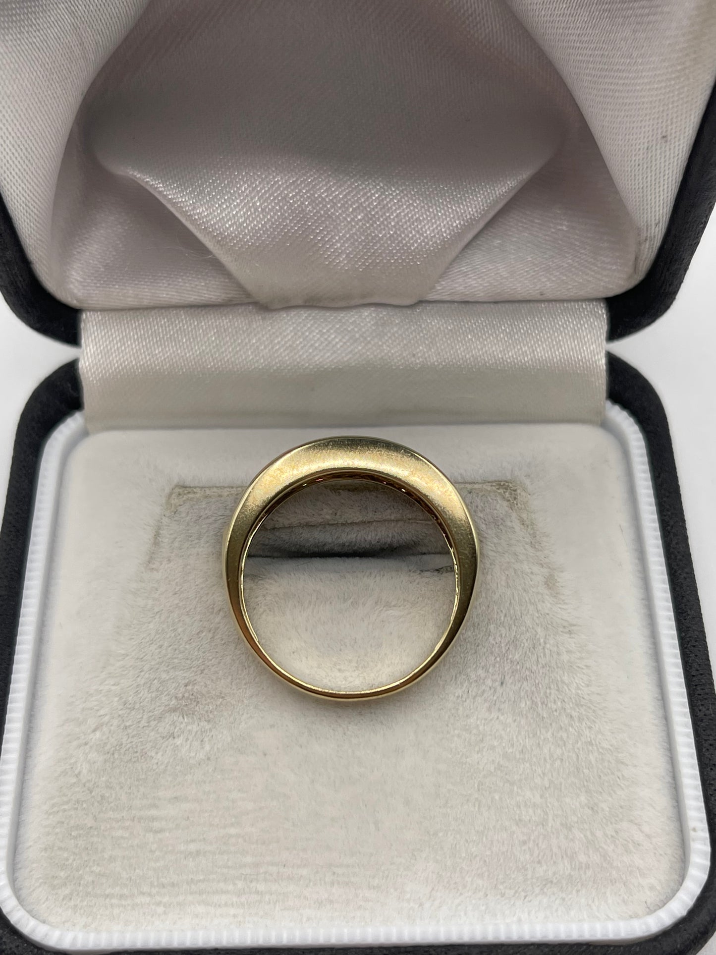 9ct gold almandine garnet and diamond ring