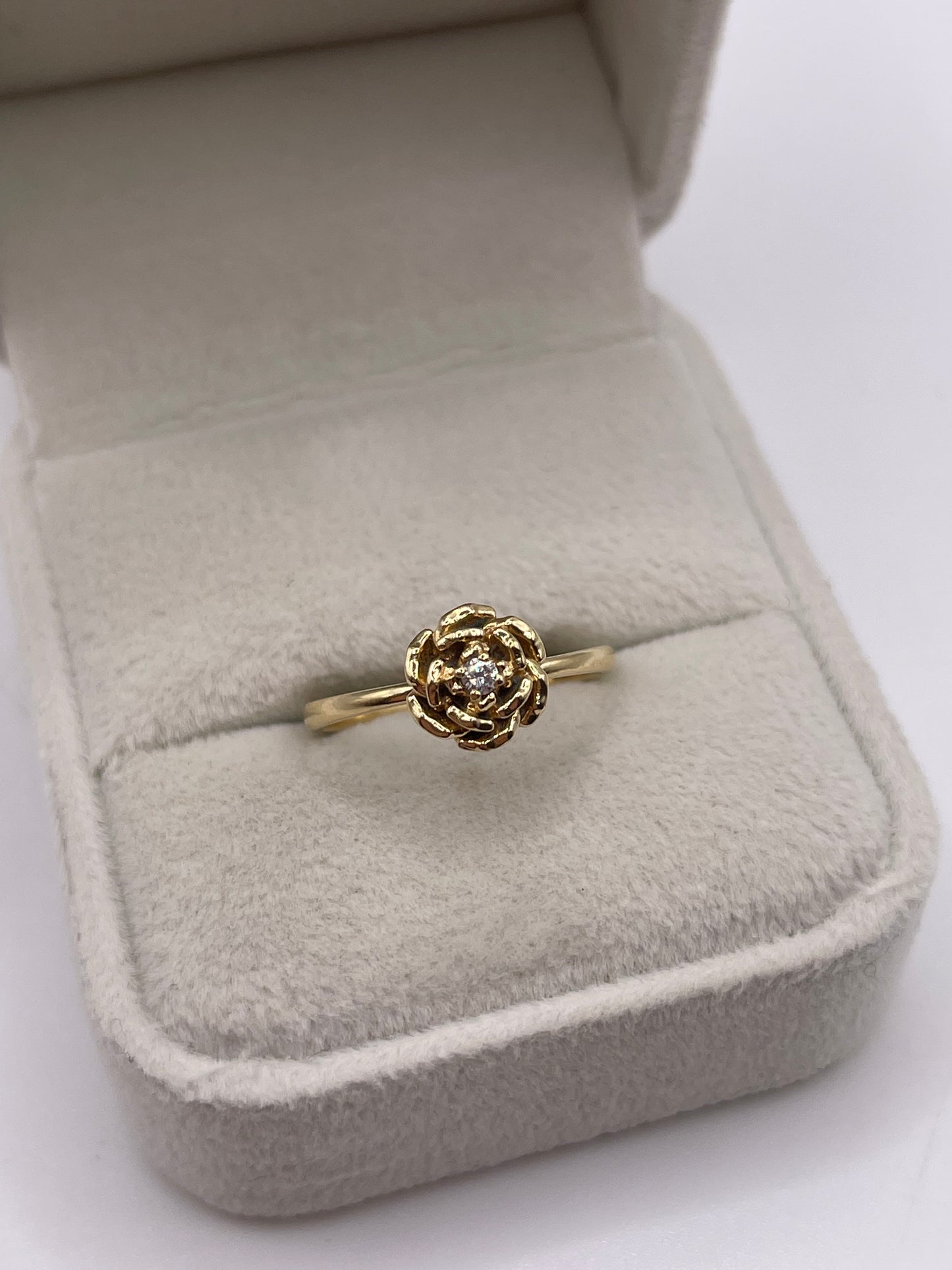 14ct gold diamond ring