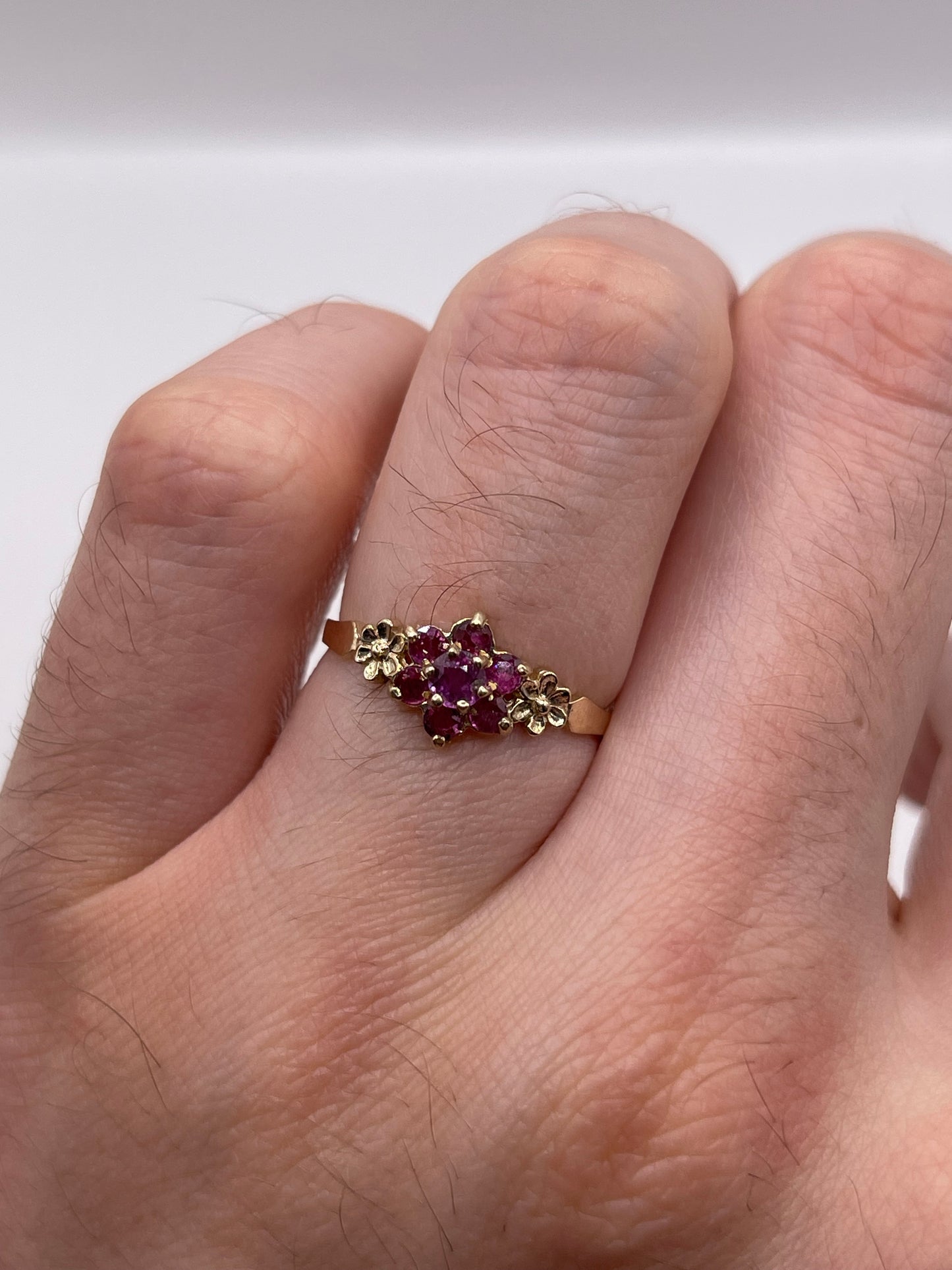 9ct gold ruby cluster ring