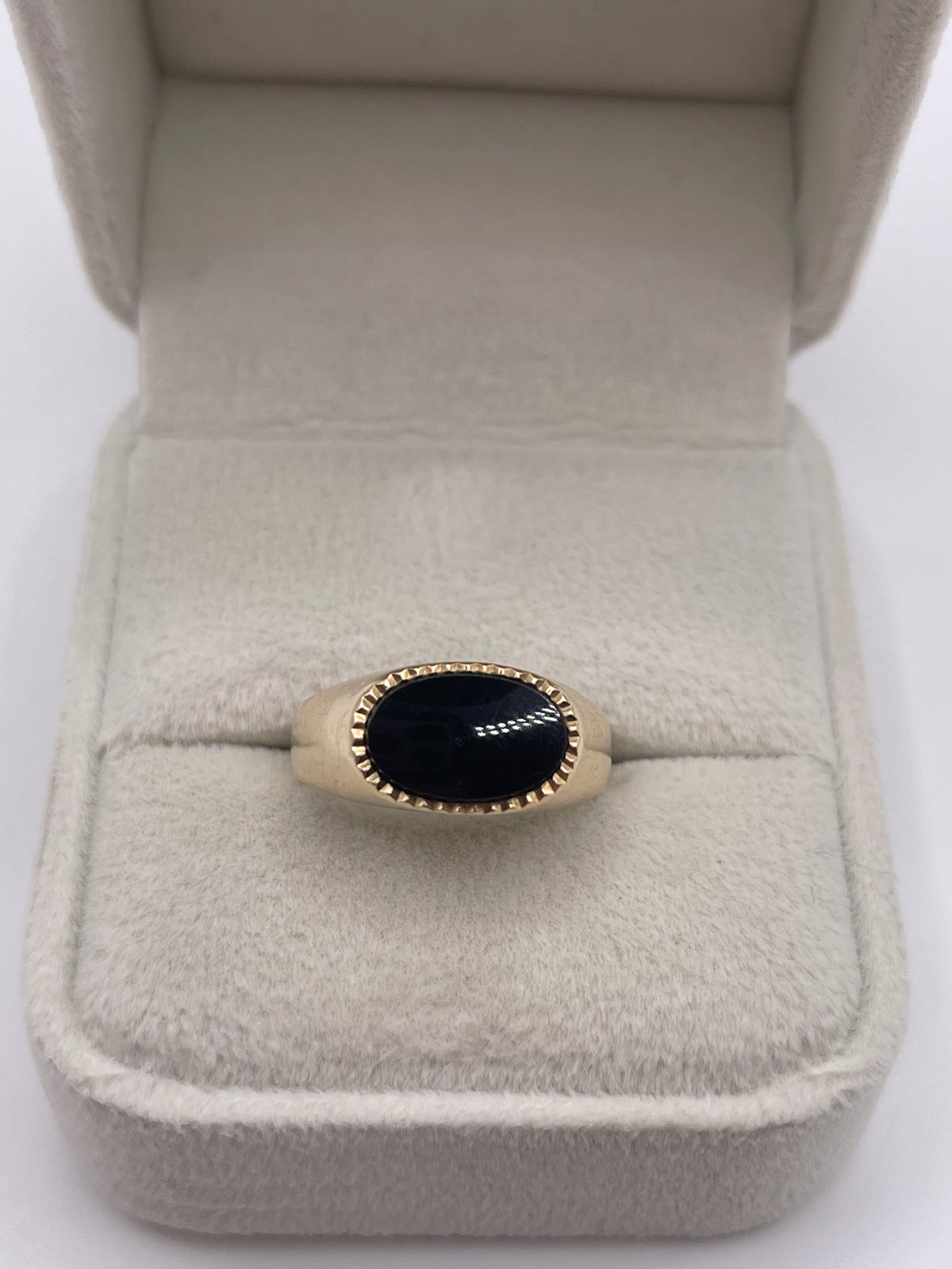 9ct gold onyx signet ring
