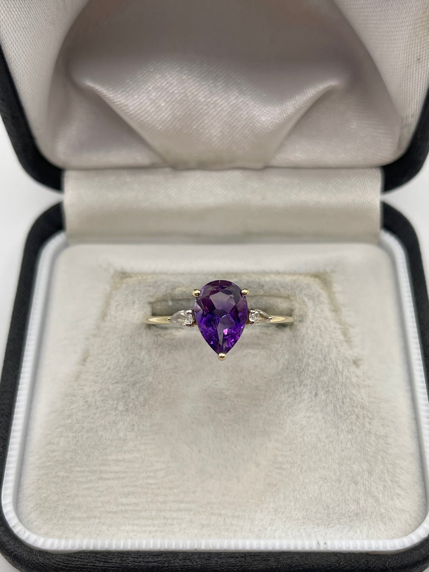 9ct gold amethyst and zircon ring