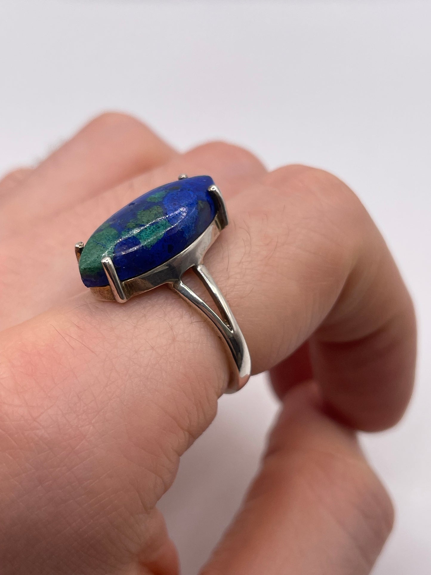 Silver gemstone ring