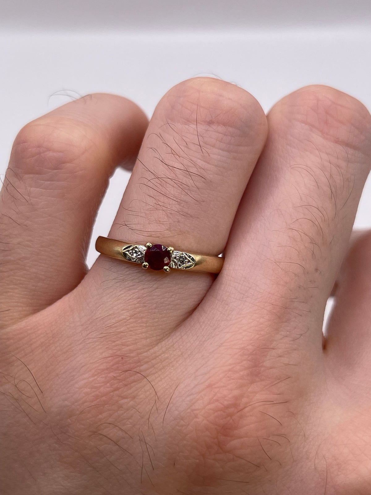 9ct gold ruby and diamond ring