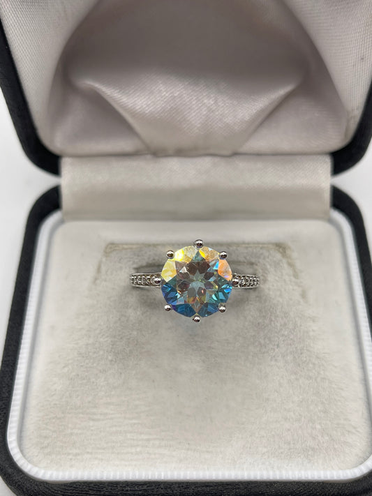 9ct white gold topaz and diamond ring