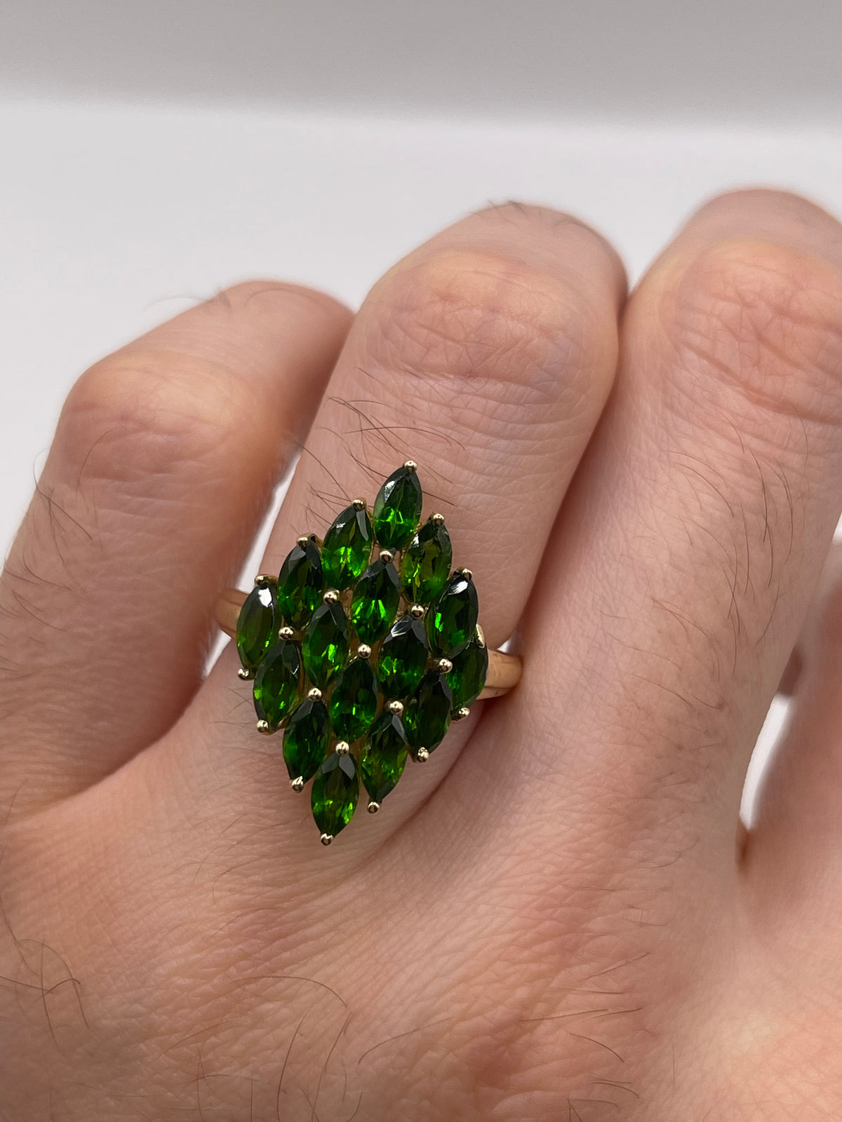 9ct gold diopside cluster ring