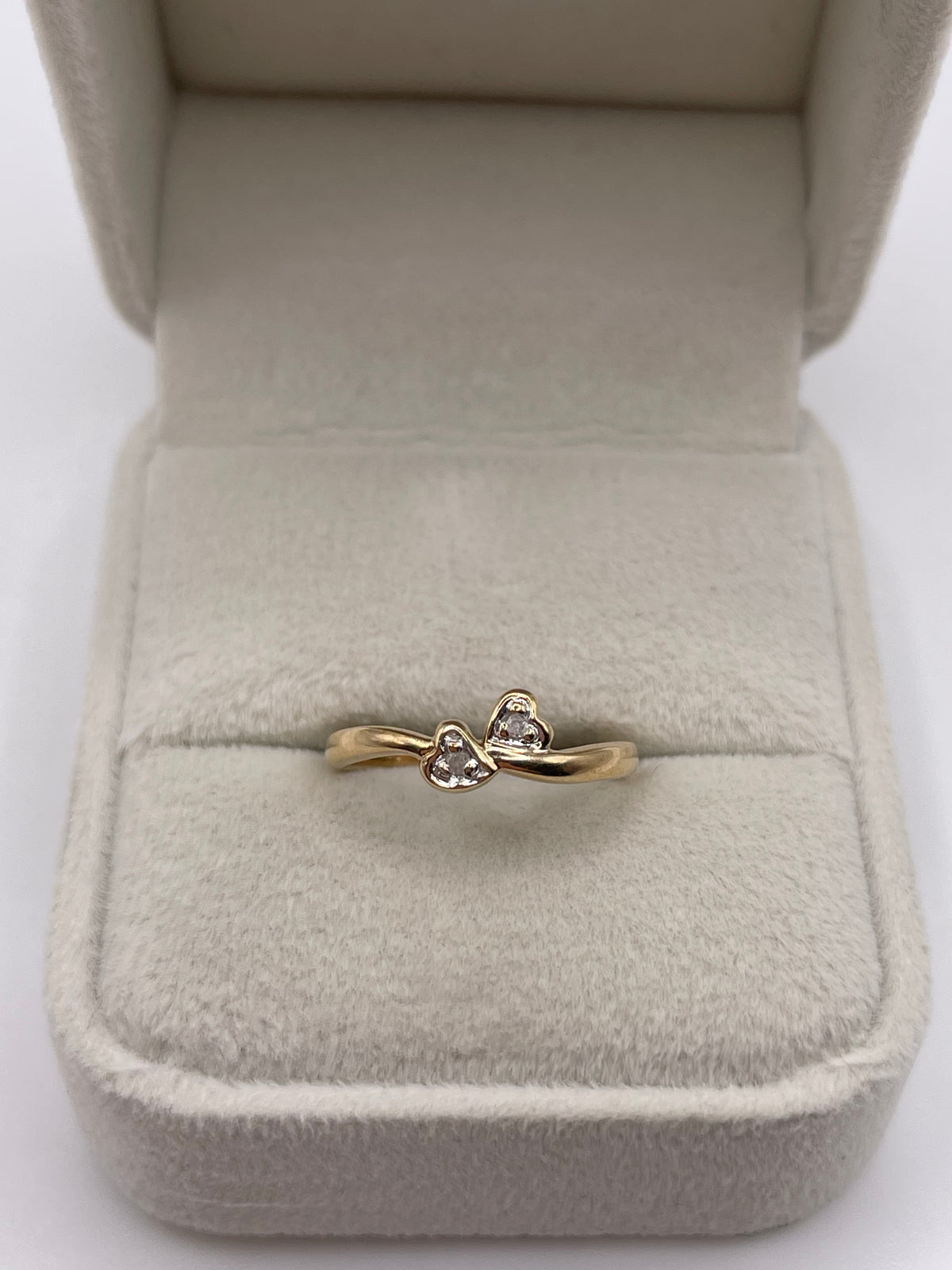 9ct gold diamond heart ring