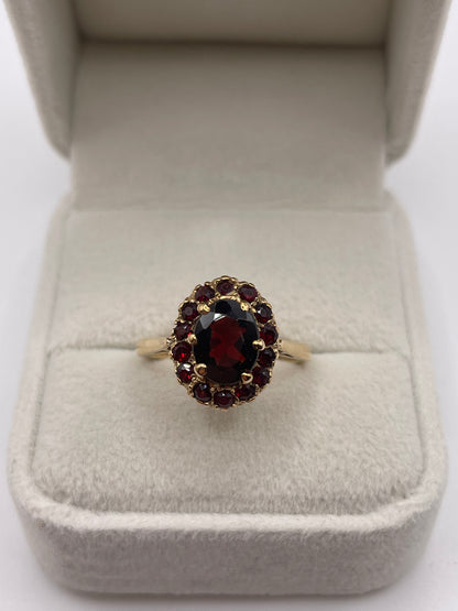 9ct gold garnet cluster ring
