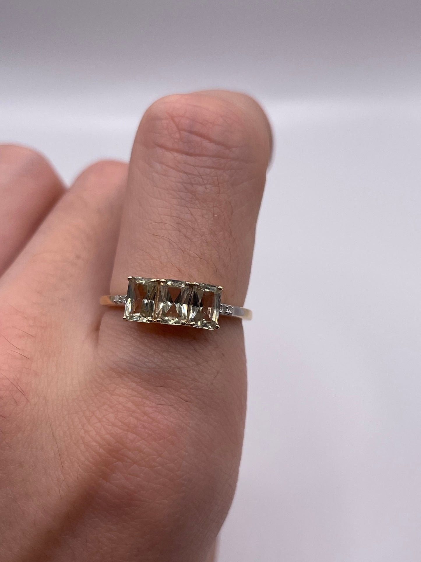 9ct gold quartz and diamond ring