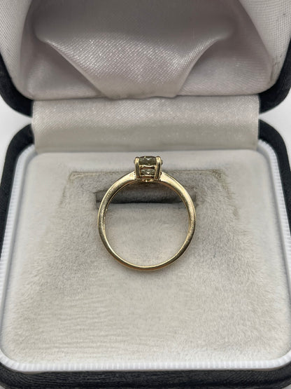 9ct gold quartz ring