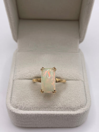 9ct gold opal ring