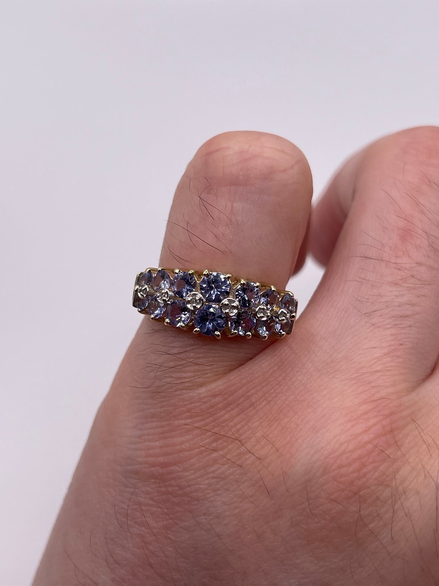 9ct gold tanzanite and diamond ring