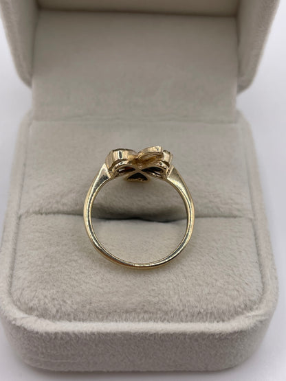 9ct gold sapphire clover ring