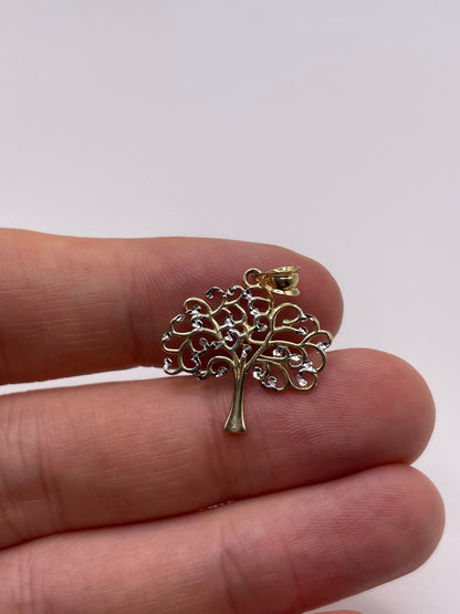 9ct gold tree pendant