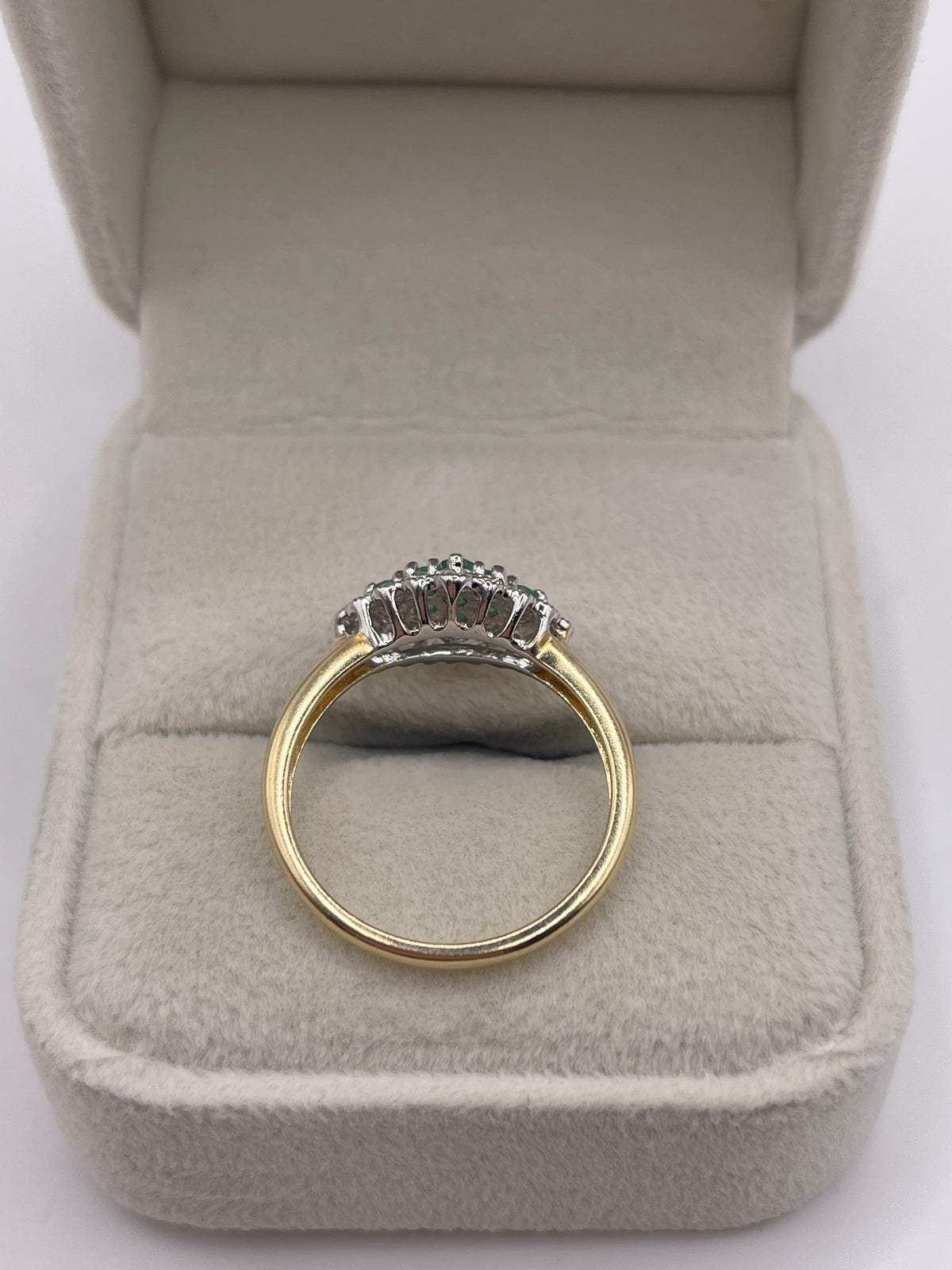 9ct gold emerald and diamond ring