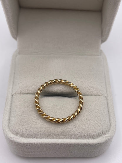 9ct gold band
