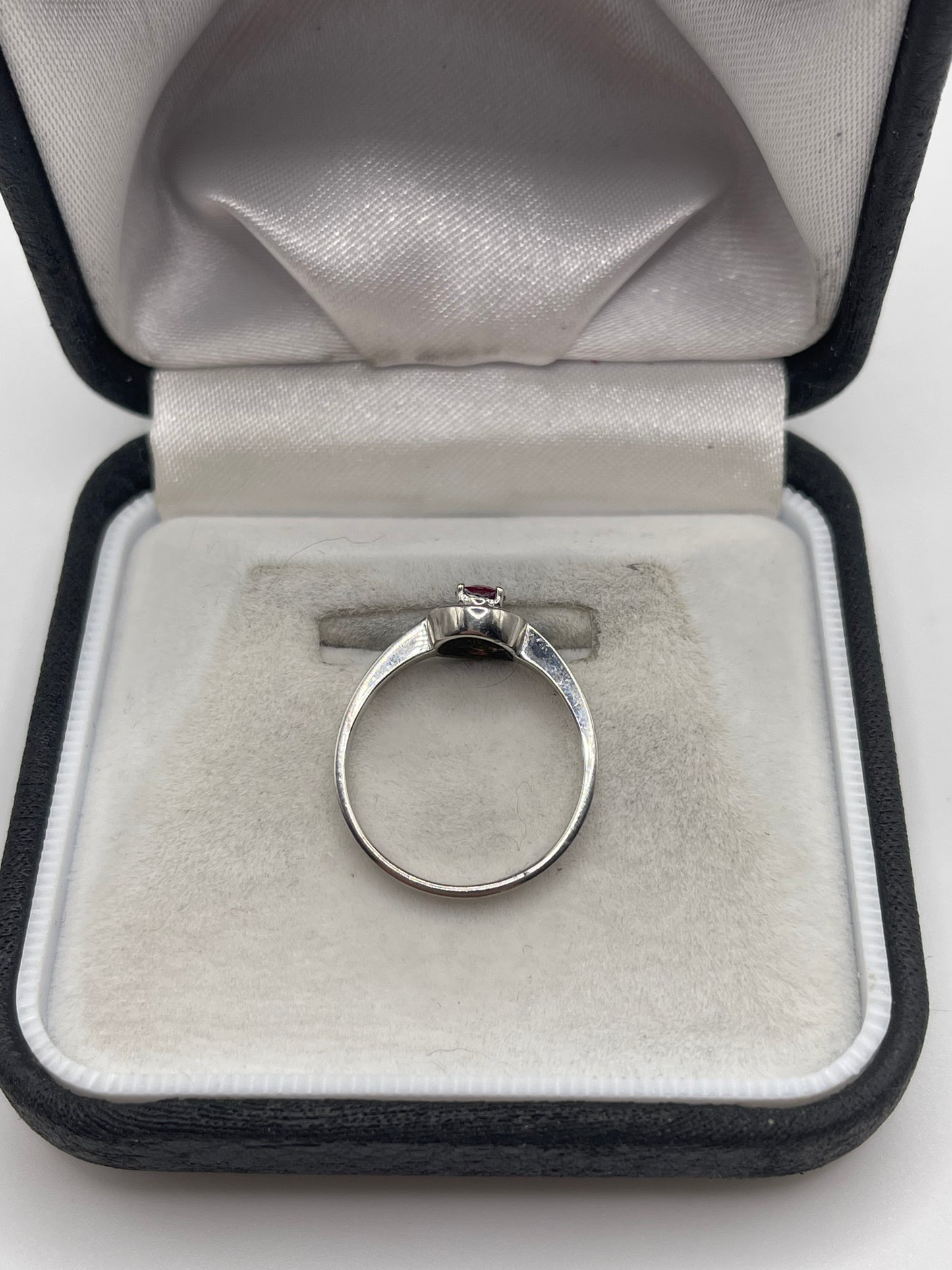 18ct white gold ruby and diamond ring