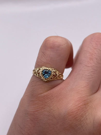 9ct gold topaz heart ring