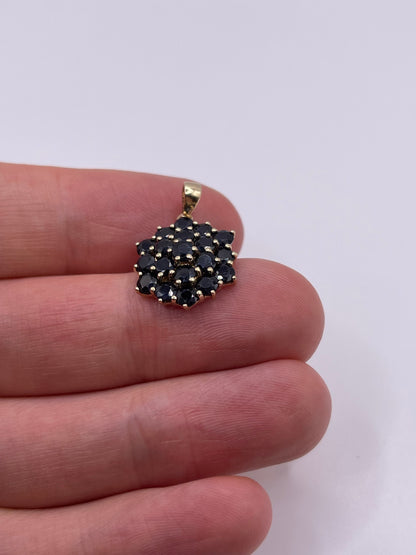 9ct gold sapphire cluster pendant