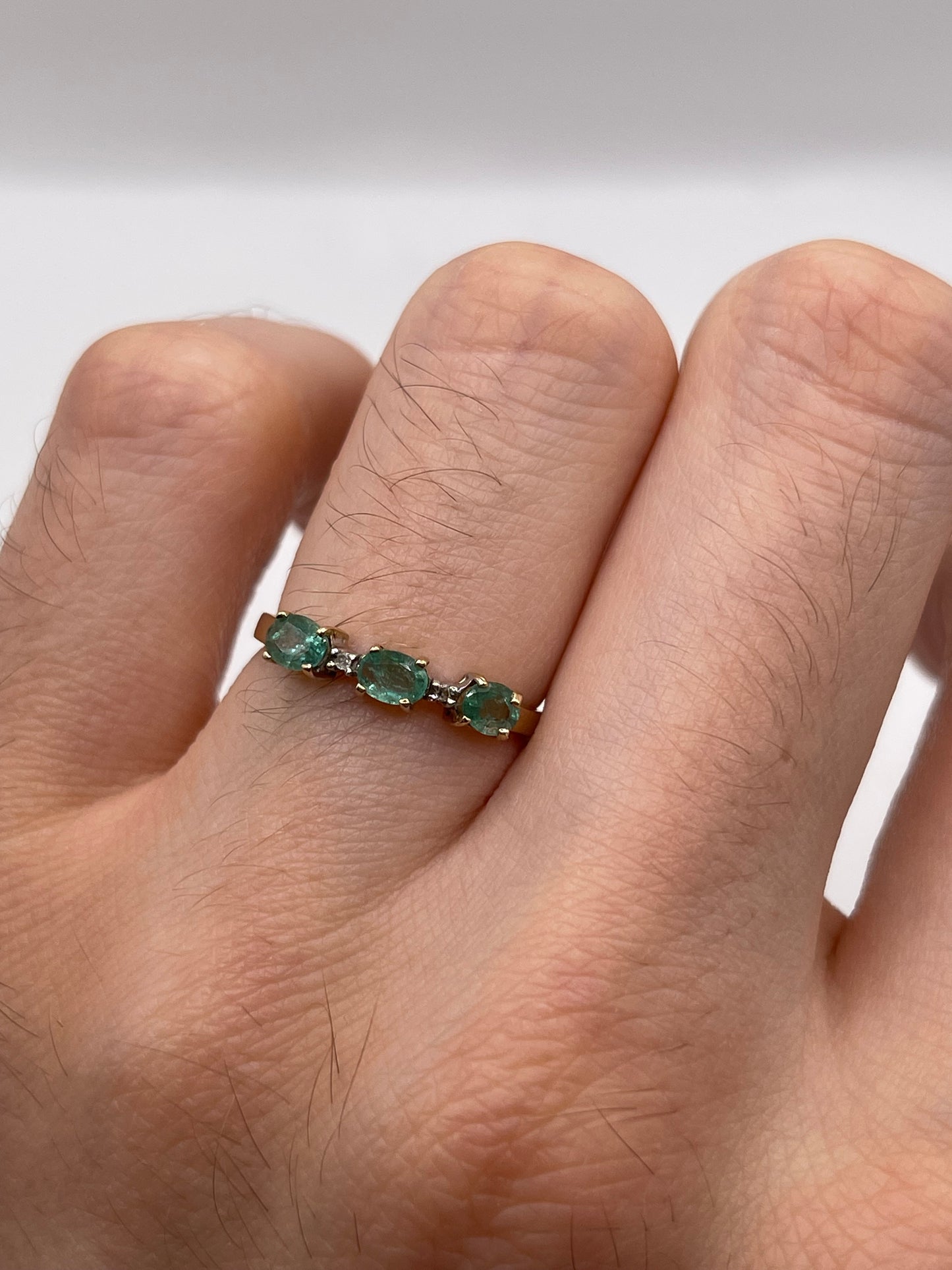 9ct gold emerald and diamond ring