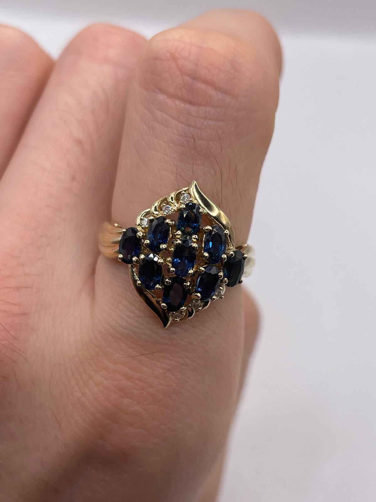 9ct gold sapphire and diamond ring