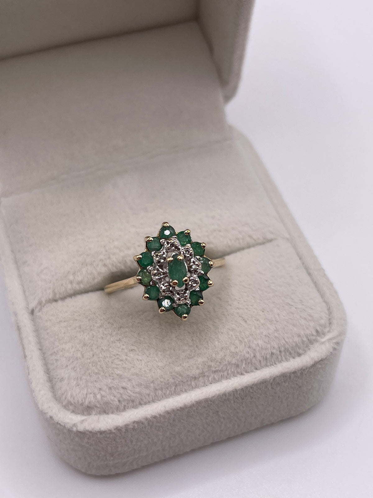 9ct gold emerald and diamond ring