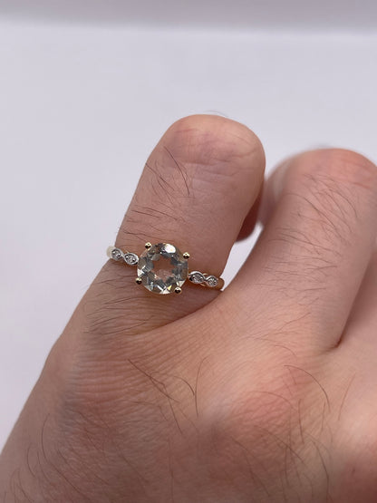 9ct gold quartz and diamond ring