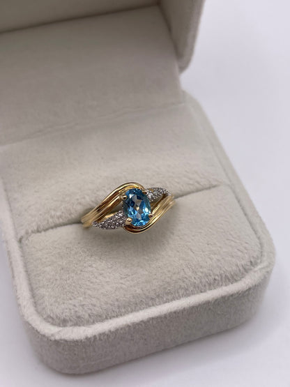 9ct gold topaz and diamond ring