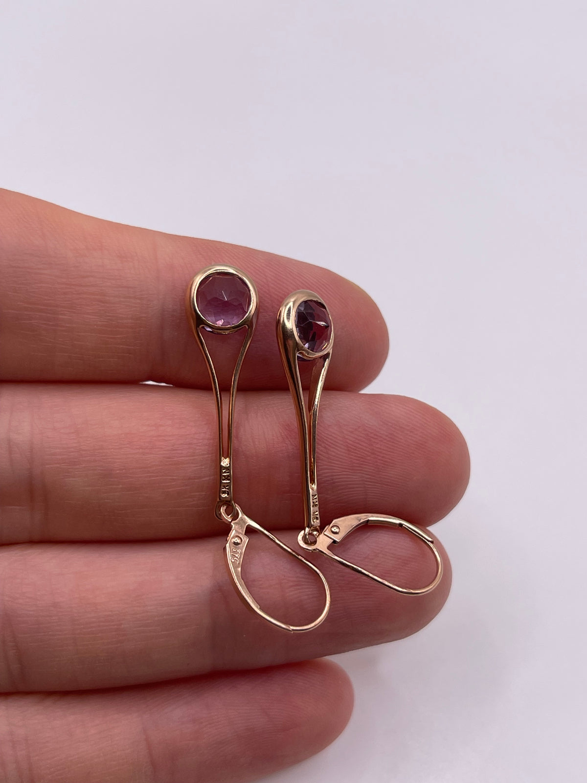 9ct rose amethyst earrings