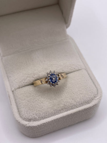 9ct gold sapphire and diamond ring
