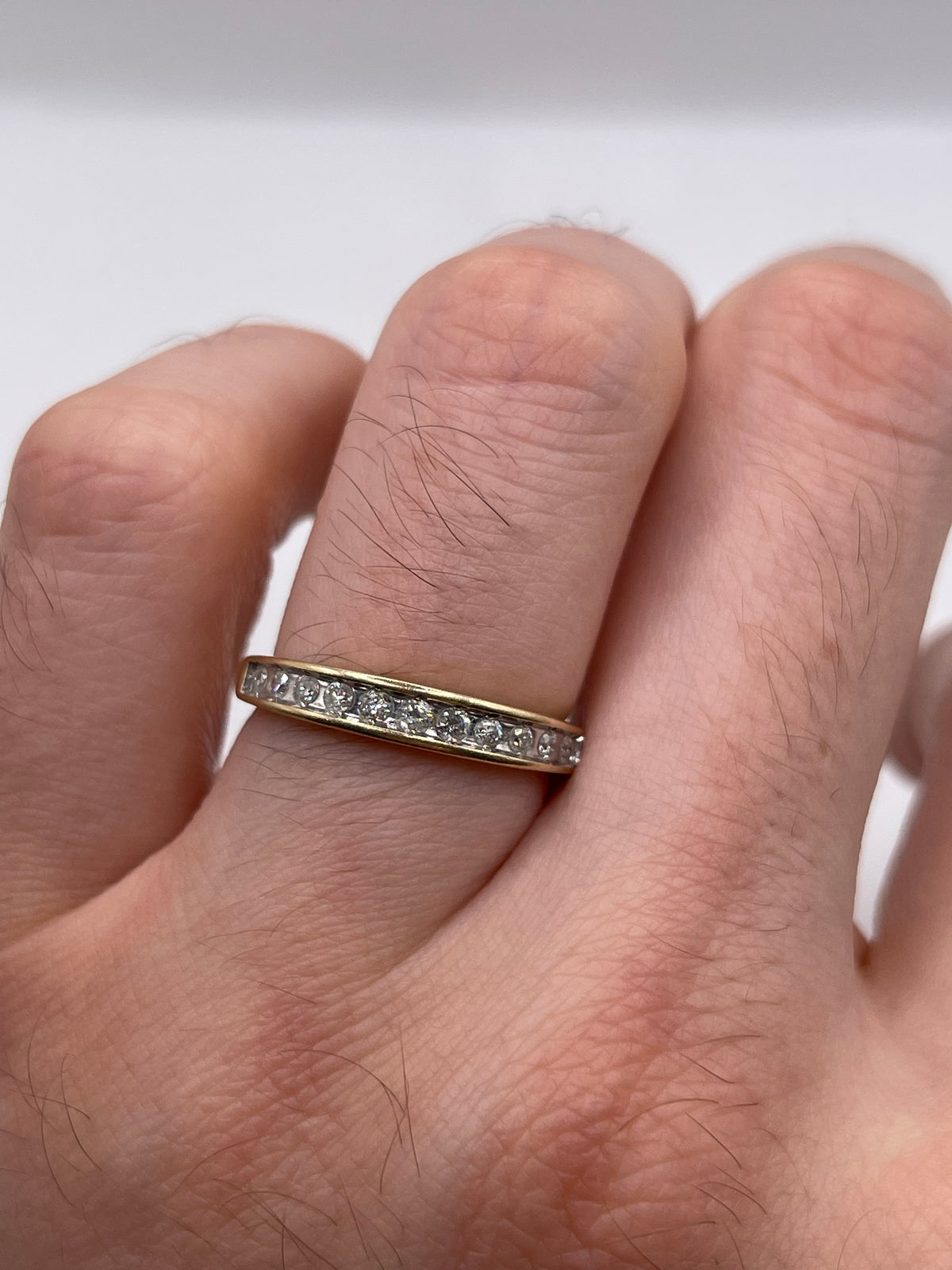 9ct gold diamond ring