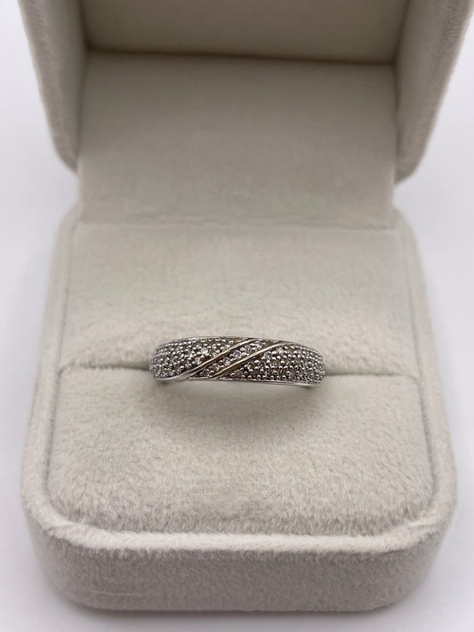 9ct white gold diamond cluster ring