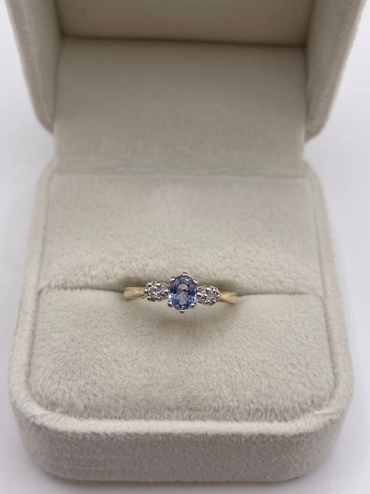 9ct gold sapphire and diamond ring