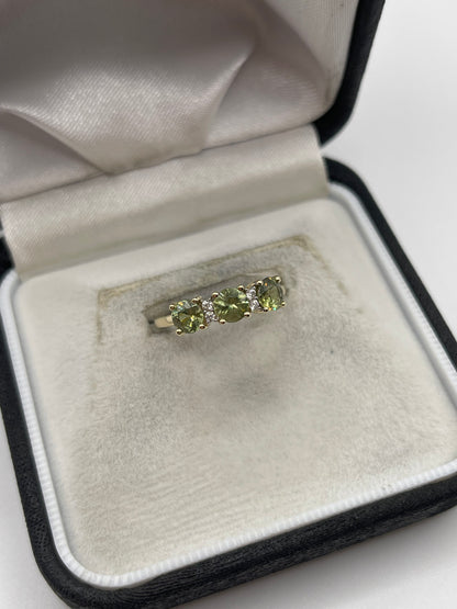 9ct gold quartz and zircon ring
