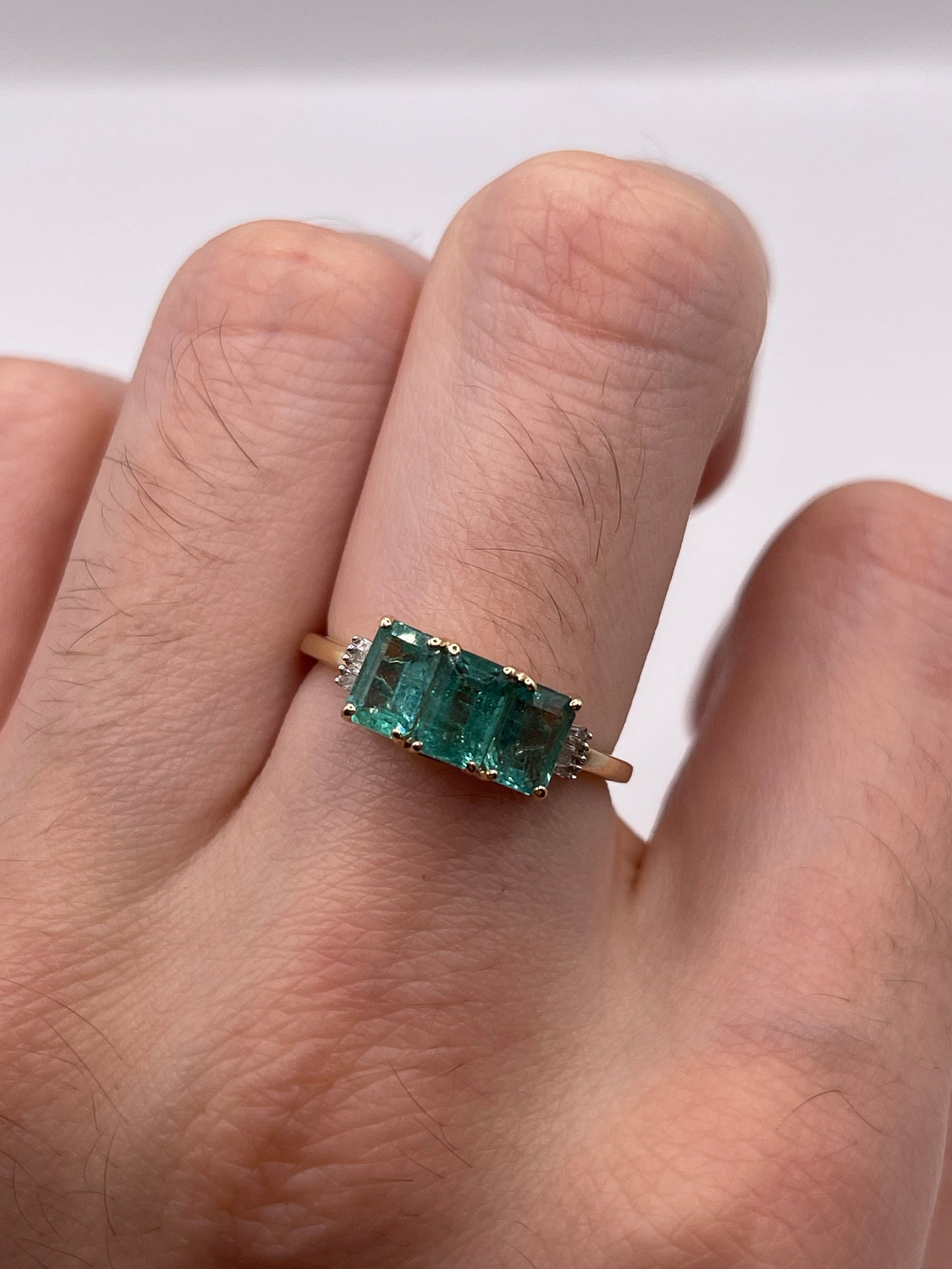 9ct gold emerald and diamond ring