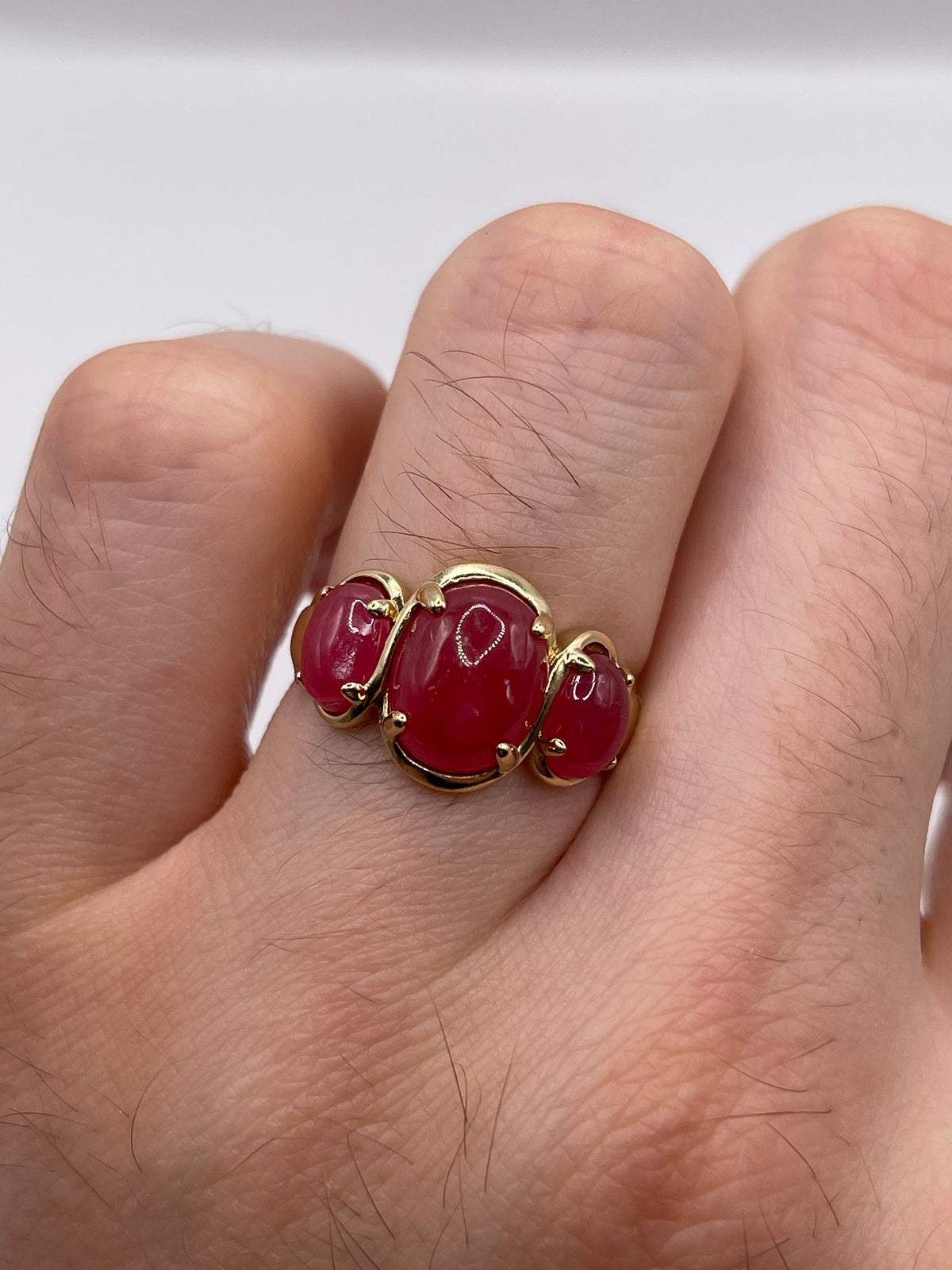 9ct gold cabochon quartz ring