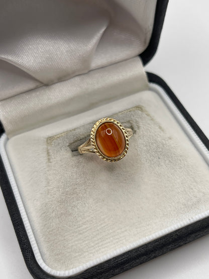 9ct gold agate ring