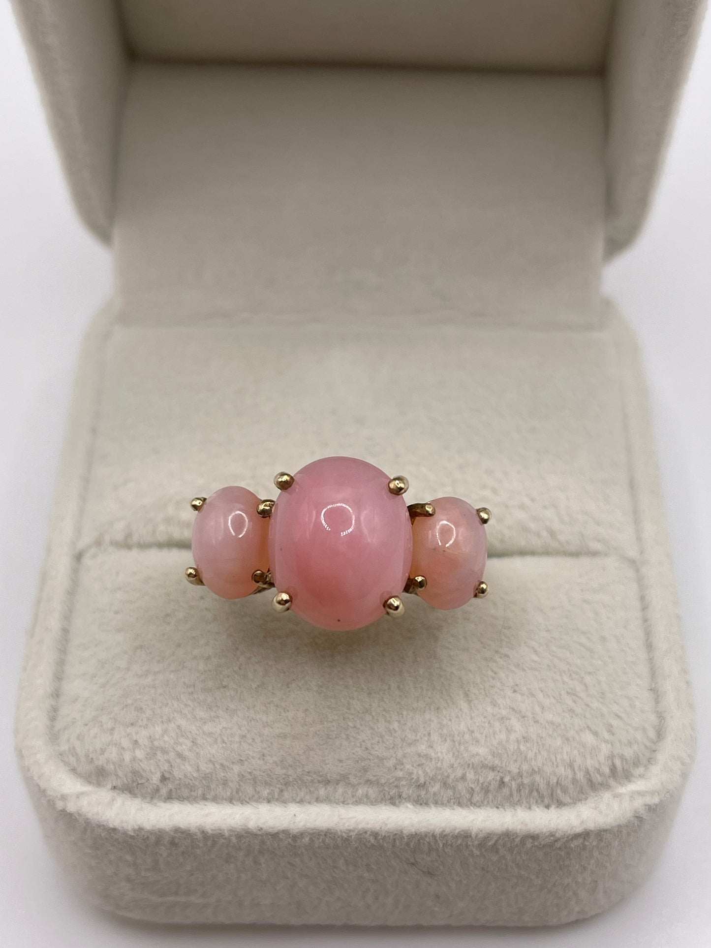 9ct gold pink opal ring