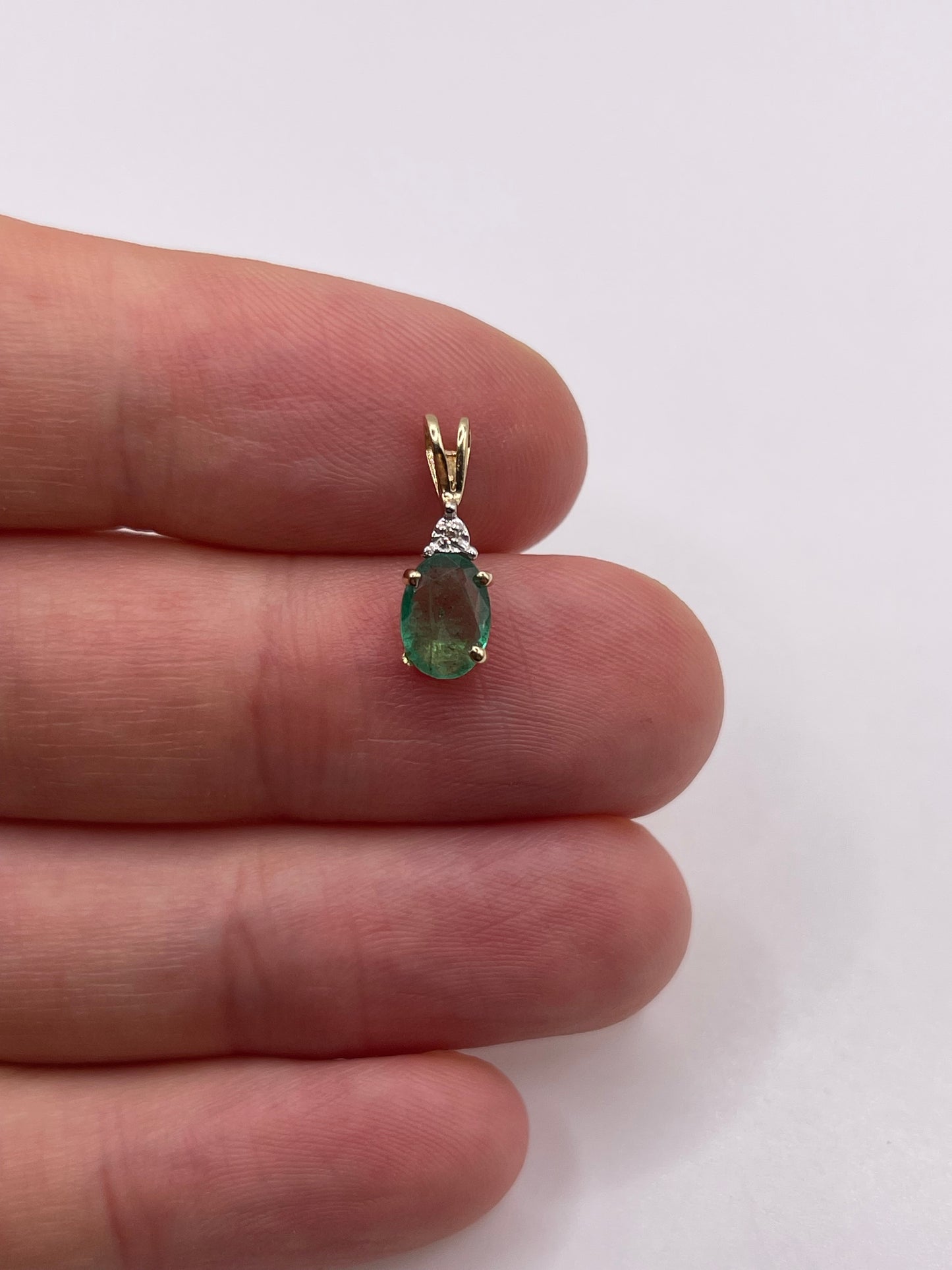 9ct gold emerald and diamond pendant