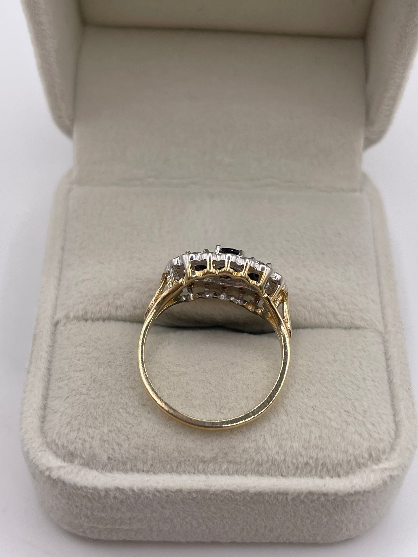 9ct gold sapphire and diamond ring