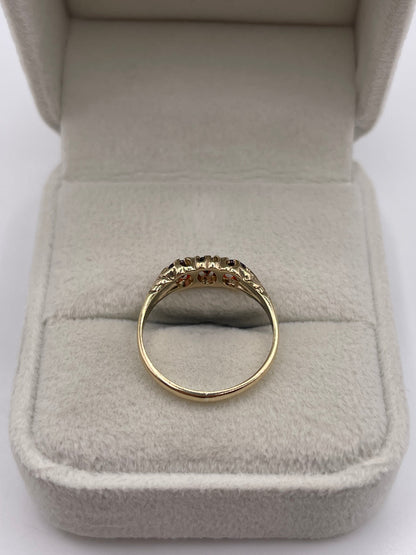 9ct gold garnet ring